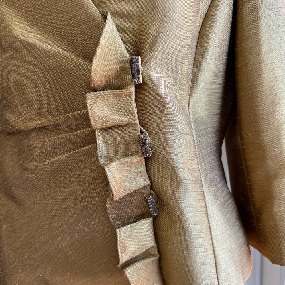 TAHARI LUXE PETITE GOLD/BRONZE‎ BETTY DRESSY BLAZER - Picture 3 of 9